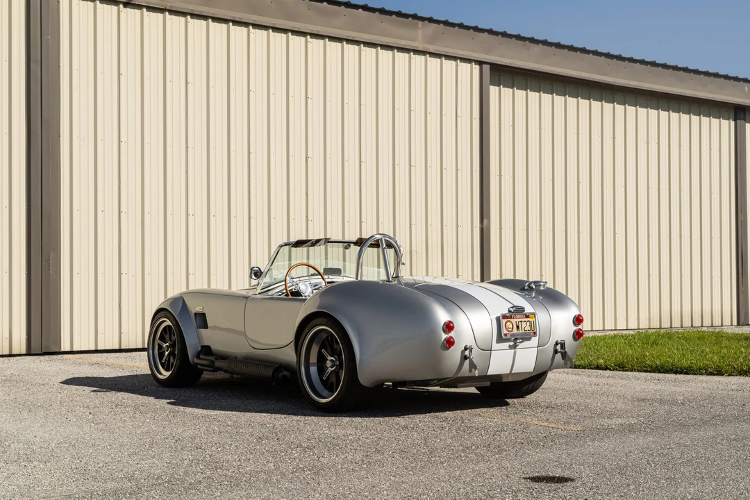 Shelby Cobra Replica - Image 10 of 31