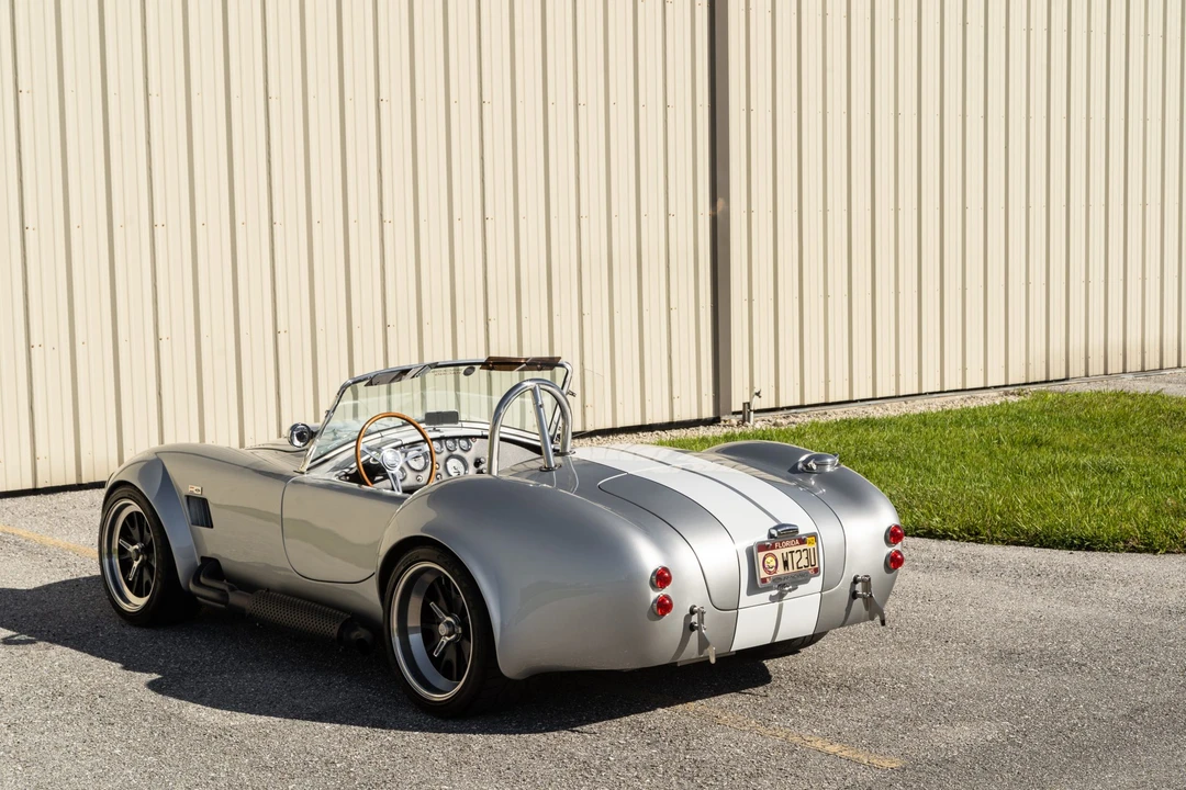 Shelby Cobra Replica - Image 13 of 31