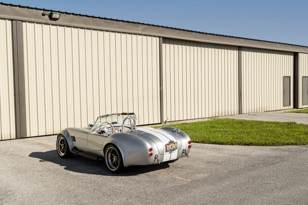 Shelby Cobra Replica - Image 14 of 31
