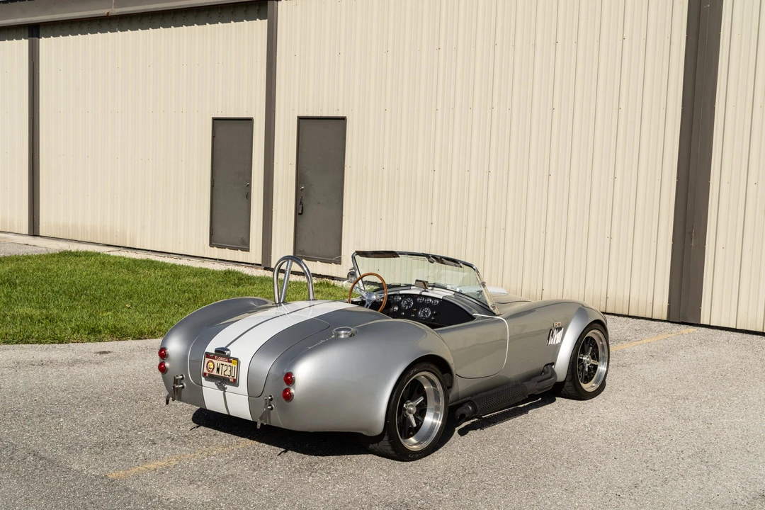 Shelby Cobra Replica - Image 22 of 31