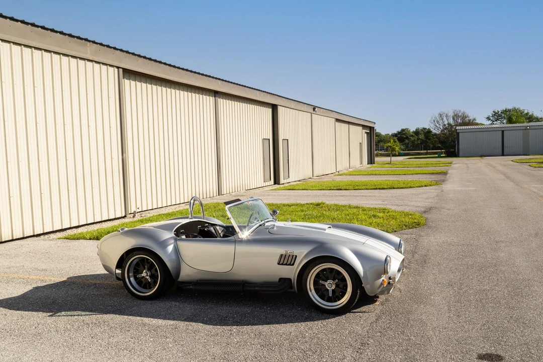 Shelby Cobra Replica - Image 28 of 31