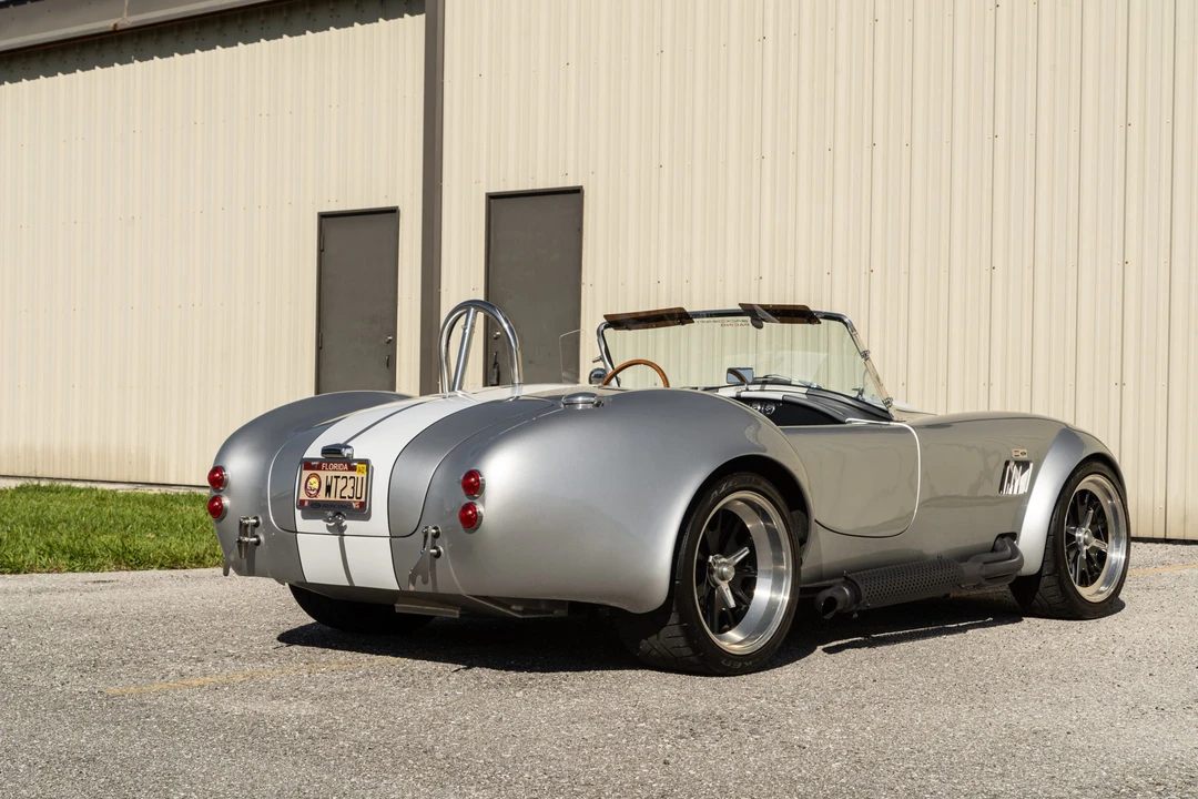 Shelby Cobra Replica - Image 24 of 31
