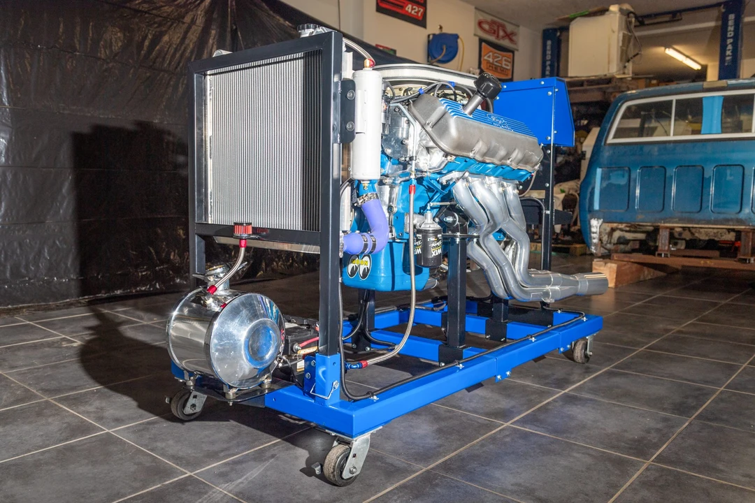 Parts & Memorabilia Engines - Image 12 of 31