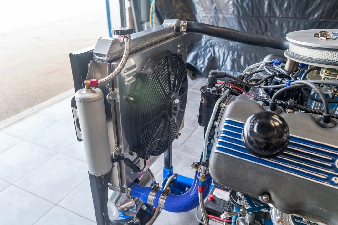Parts & Memorabilia Engines - Image 25 of 31