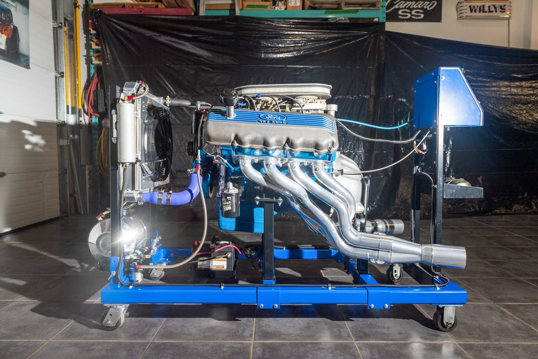 Parts & Memorabilia Engines - Image 7 of 31