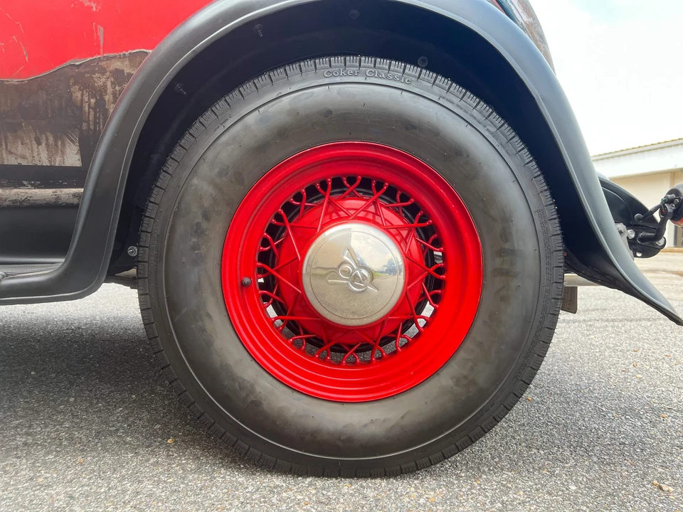 Ford Hot Rod - Image 29 of 31