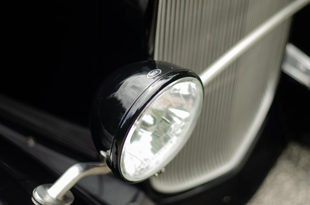 Ford Hot Rod - Image 11 of 31