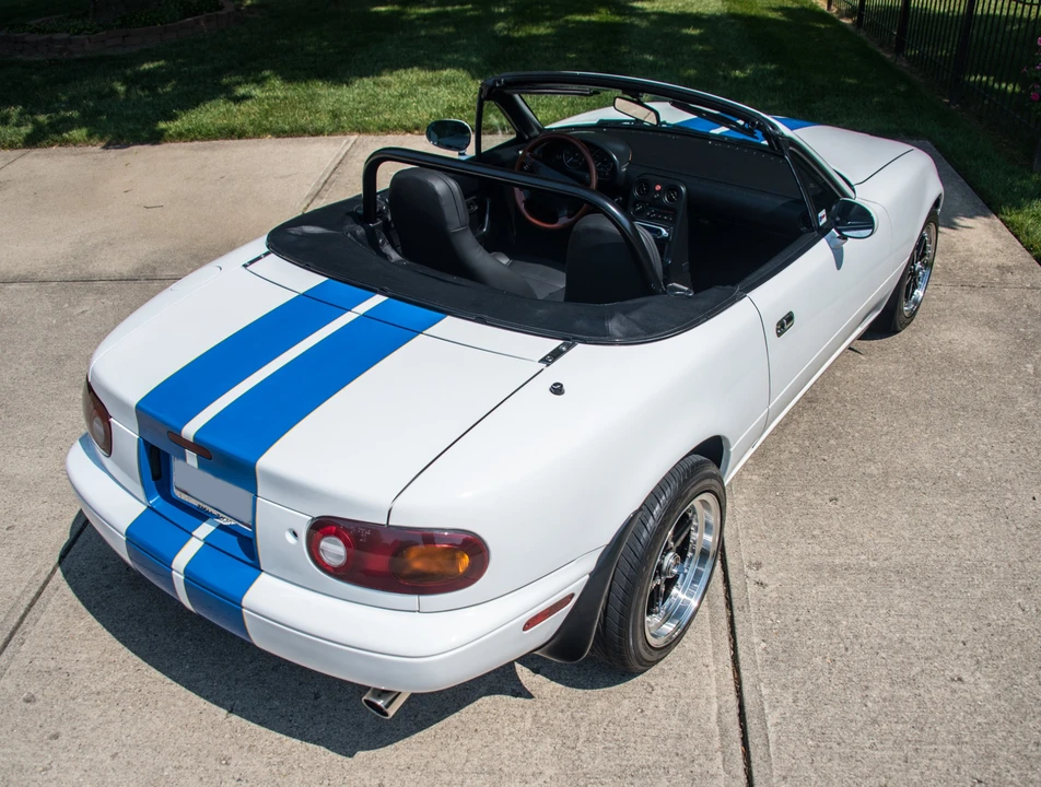 1990 Mazda NA MX-5 Miata - Image 17 of 31
