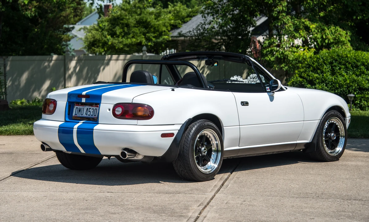 1990 Mazda NA MX-5 Miata - Image 18 of 31