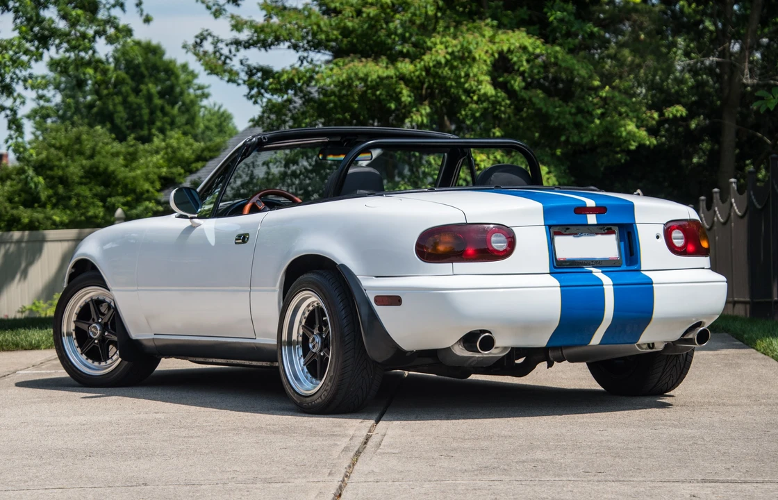 1990 Mazda NA MX-5 Miata - Image 26 of 31