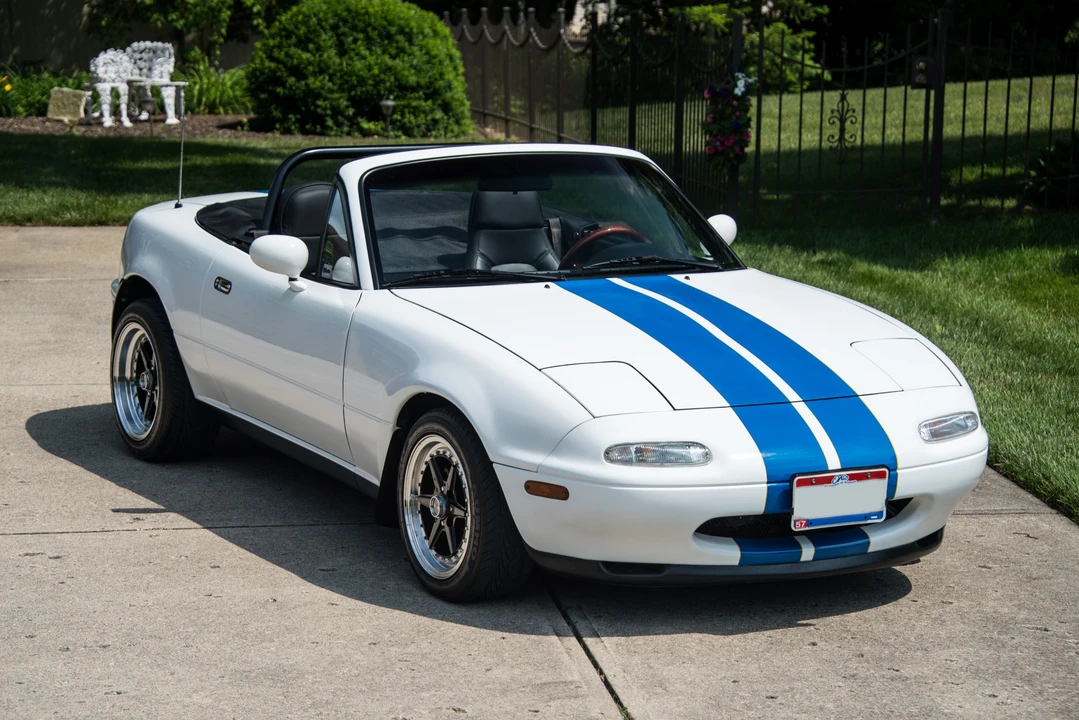 1990 Mazda NA MX-5 Miata - Image 3 of 31