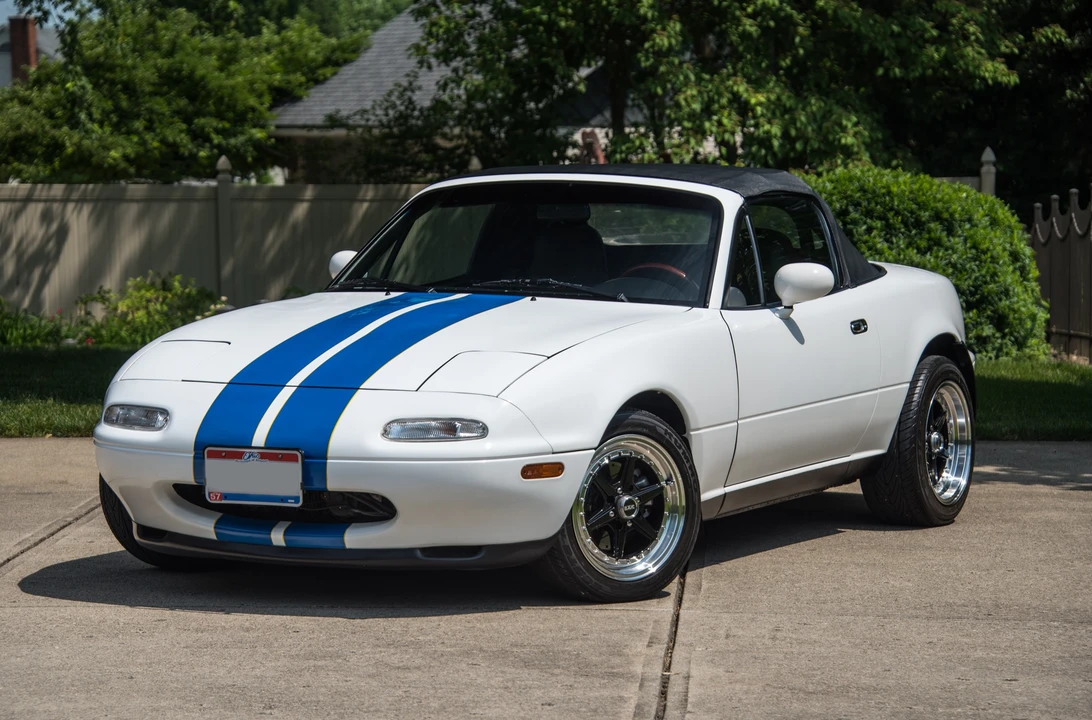 1990 Mazda NA MX-5 Miata - Image 11 of 31