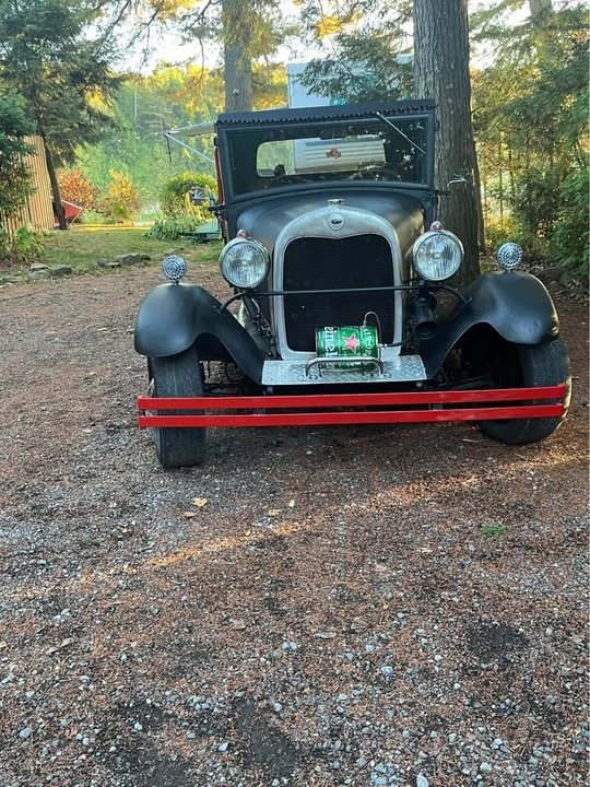 1928 Ford Model A Pickup & Model AA - Image 3 of 10