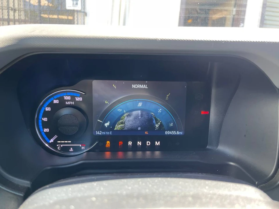 2022 Ford Bronco 6th Gen - Image 15 of 15
