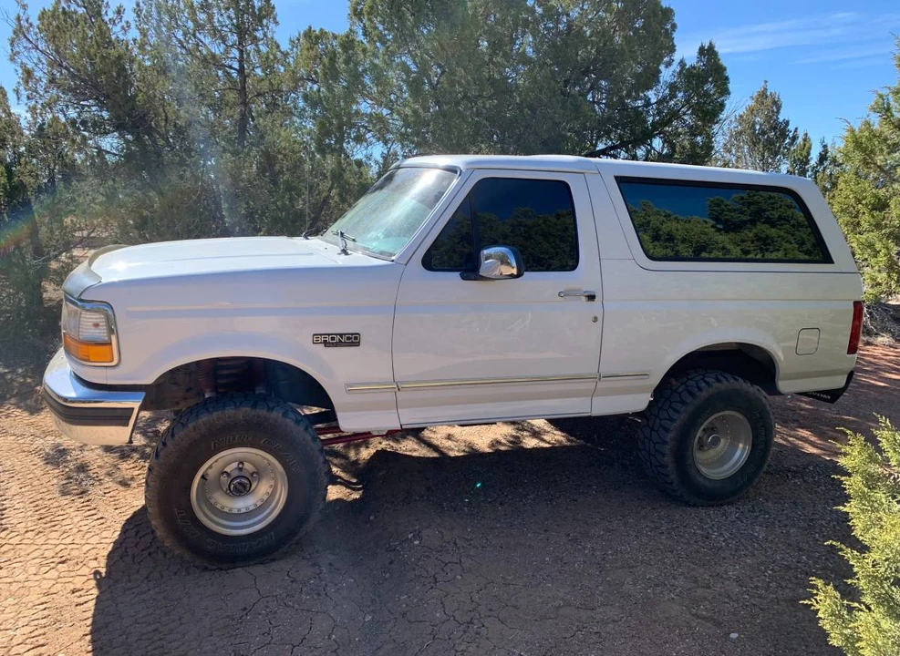 1996 Ford Bronco 5th Gen - Image 9 of 9