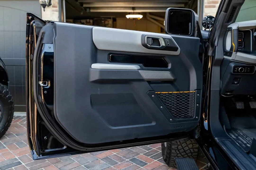2023 Ford Bronco 6th Gen - Image 22 of 23