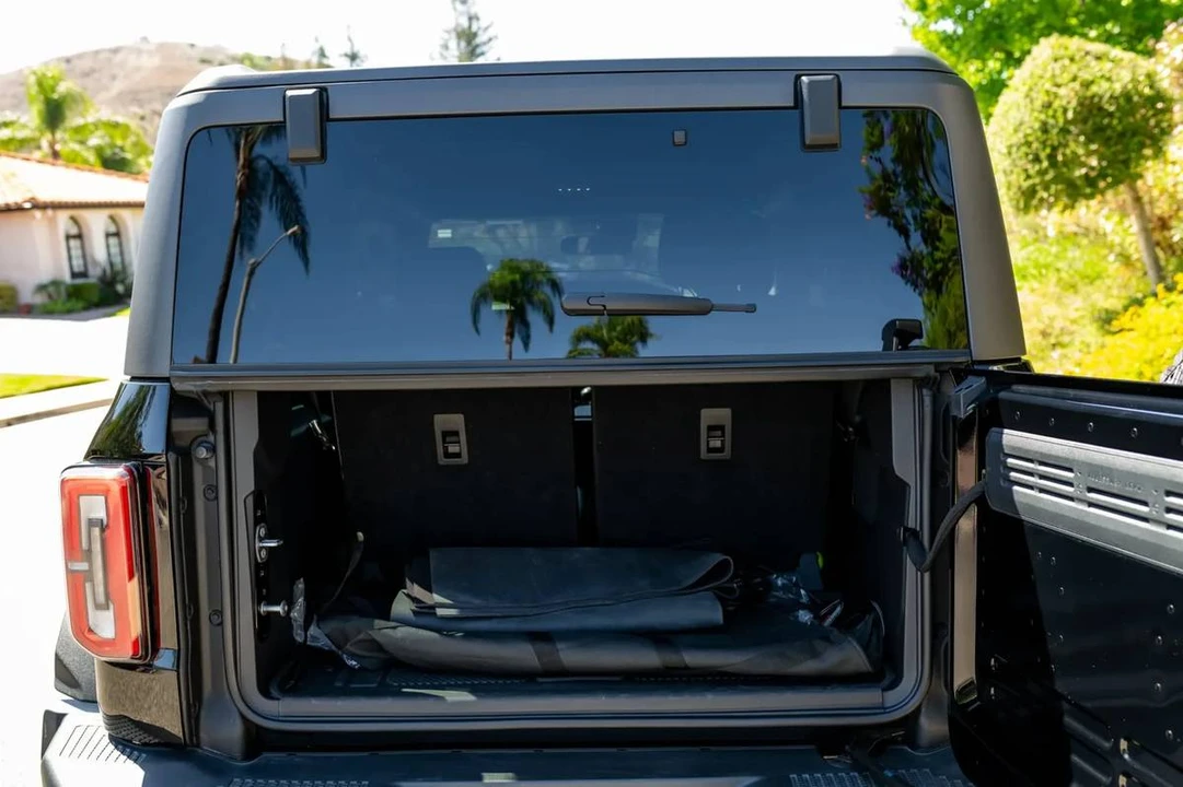 2023 Ford Bronco 6th Gen - Image 19 of 23