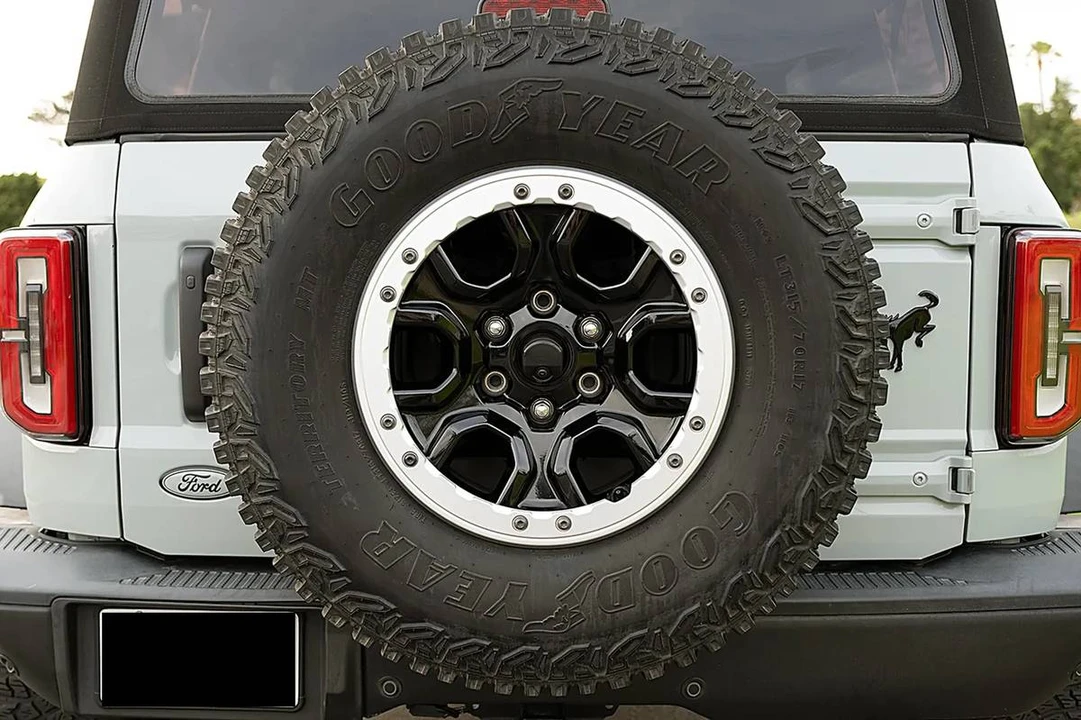 2021 Ford Bronco 6th Gen - Image 8 of 20