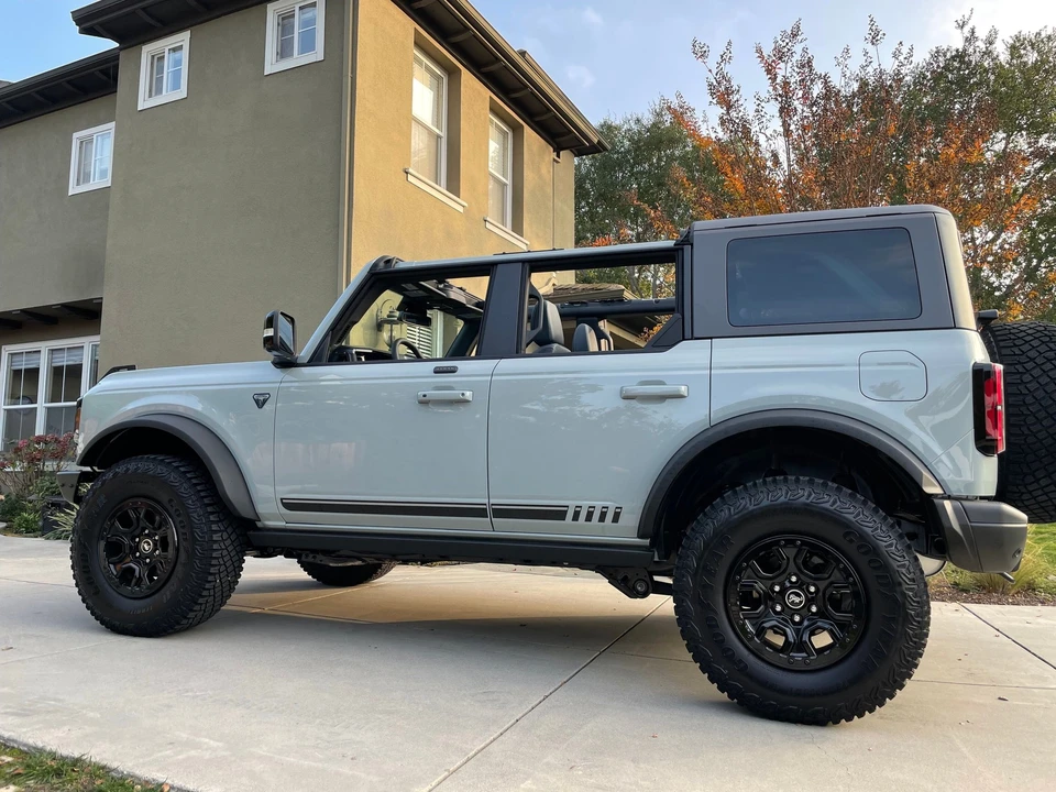 2021 Ford Bronco 6th Gen - Image 4 of 8