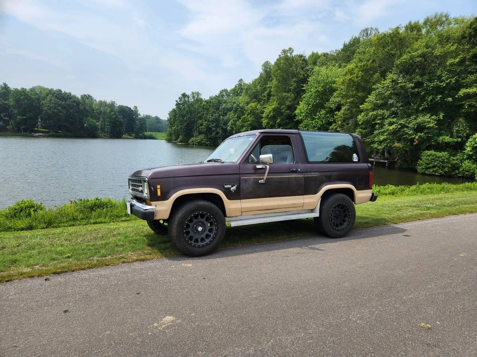 1986 Ford Bronco II - Image 6 of 12