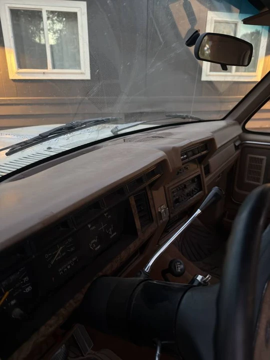 1986 Ford Bronco 3rd Gen - Image 9 of 11