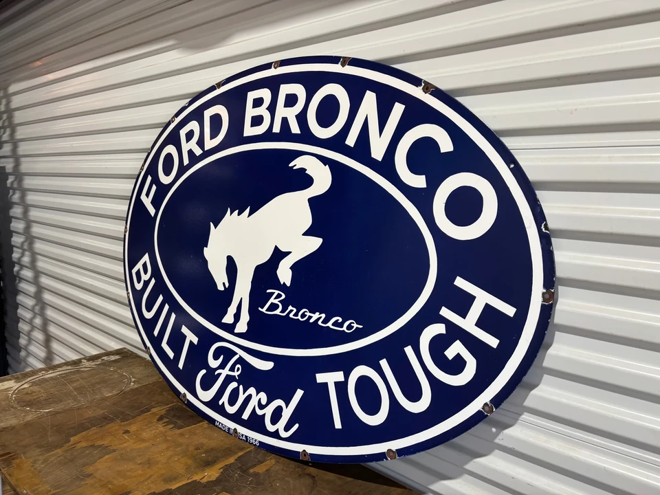 Ford Bronco - Image 3 of 5