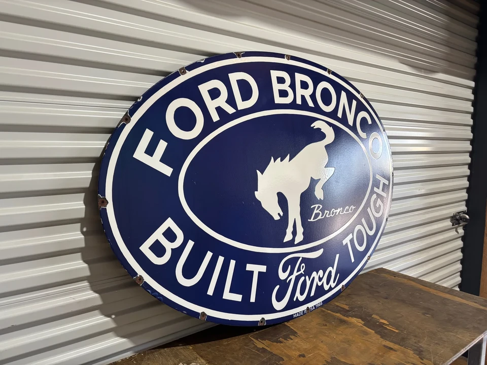 Ford Bronco - Image 2 of 5