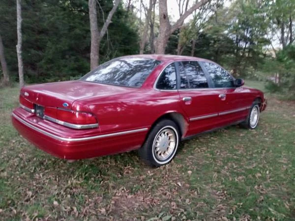 2006 Ford Crown Victoria - Image 8 of 22