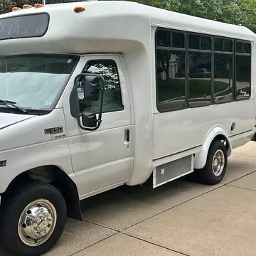 Ford E-350 Thor Mini-Bus