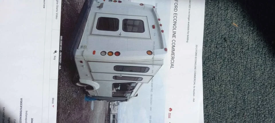 2013 Ford Econoline Van - Image 2 of 8