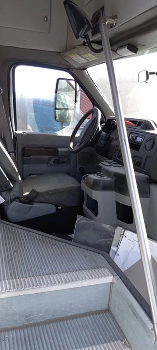 2013 Ford Econoline Van - Image 8 of 8