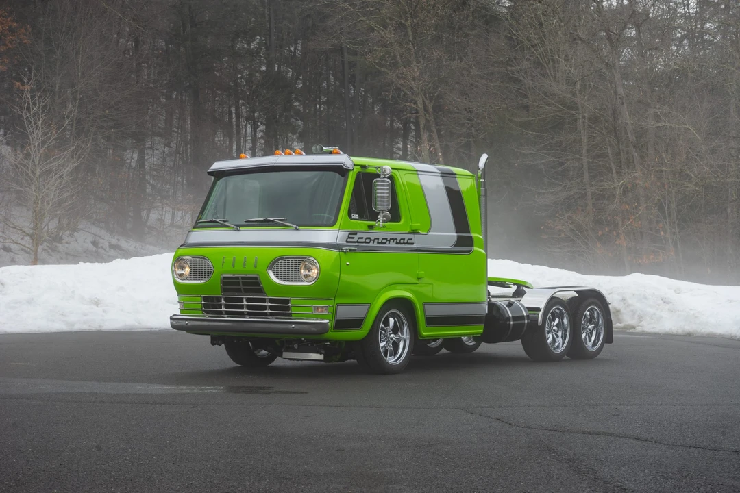 Ford Econoline Van - Image 4 of 31