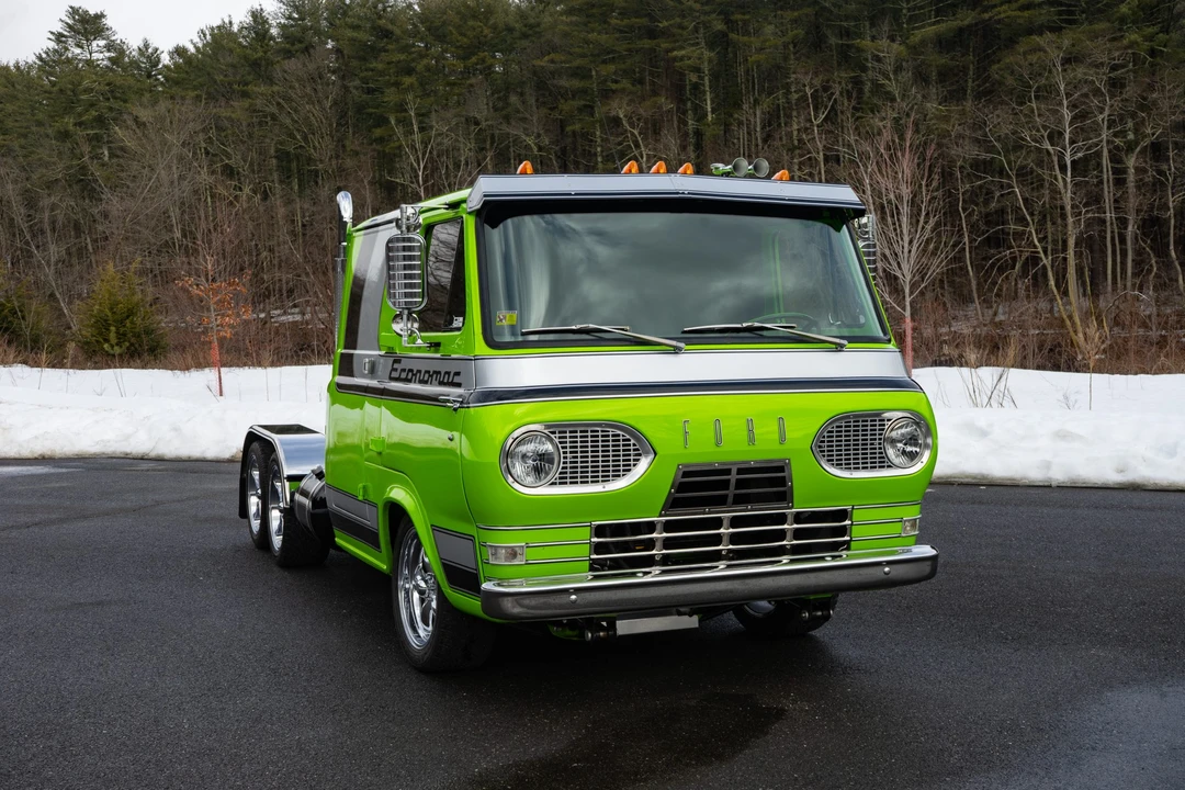Ford Econoline Van - Image 23 of 31