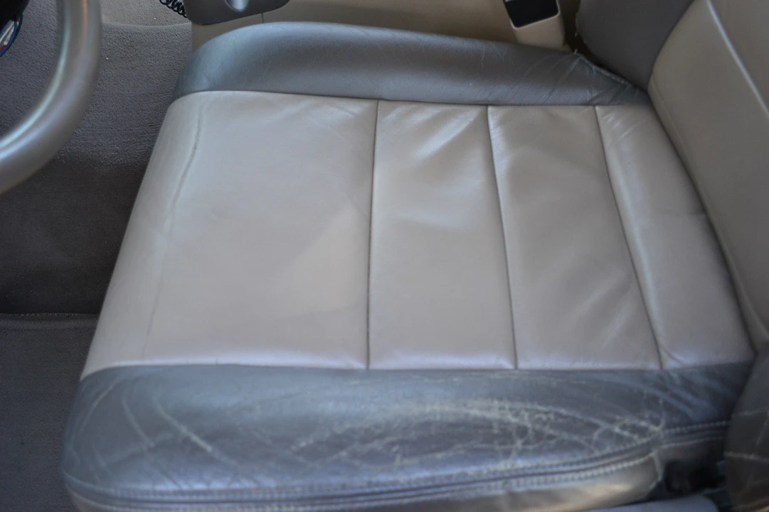 2003 Ford Excursion - Image 3 of 5