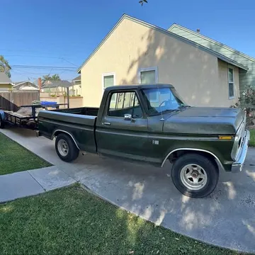 1976 Ford F-100 Custom Short Bed
