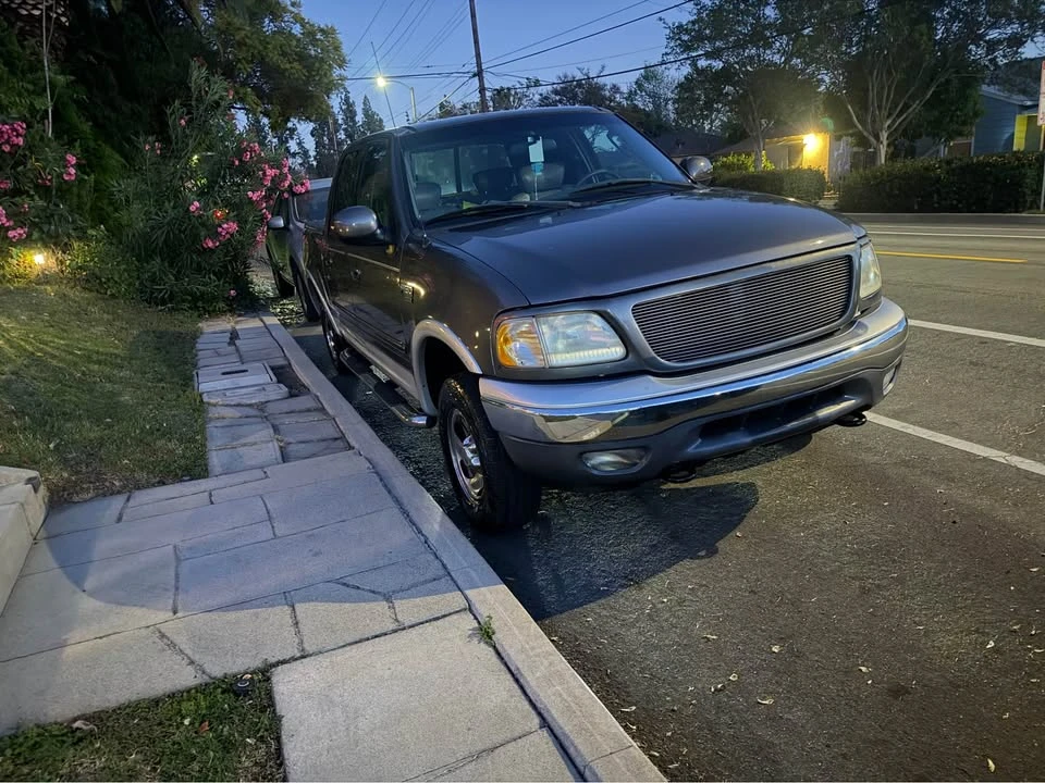 2003 Ford F-150 10th Gen - Image 2 of 10