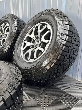 Ford F150 Raptor Wheels & Tires