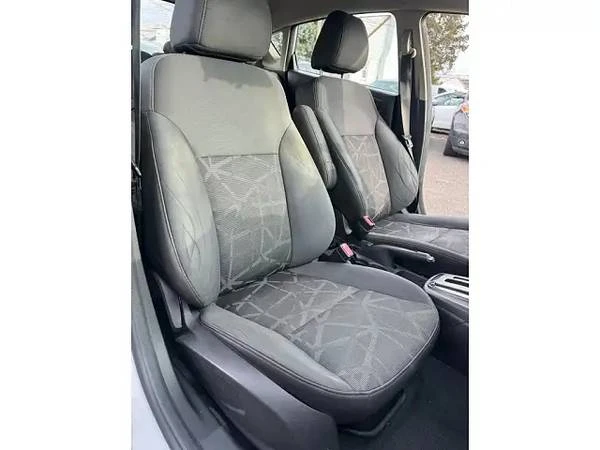2012 Ford Fiesta - Image 8 of 9