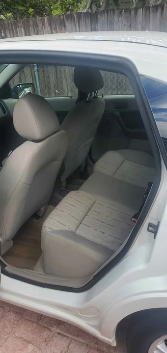 2010 Ford Focus 2nd Gen - Image 6 of 6