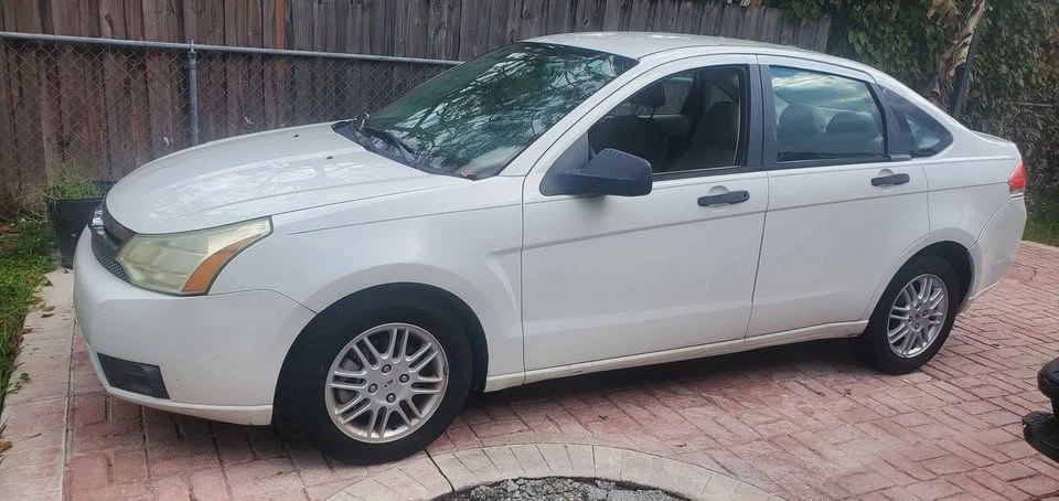2010 Ford Focus 2nd Gen - Image 5 of 6