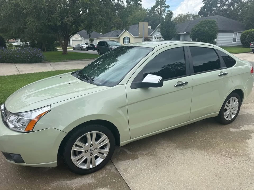2010 Ford Focus 2nd Gen - Image 10 of 10