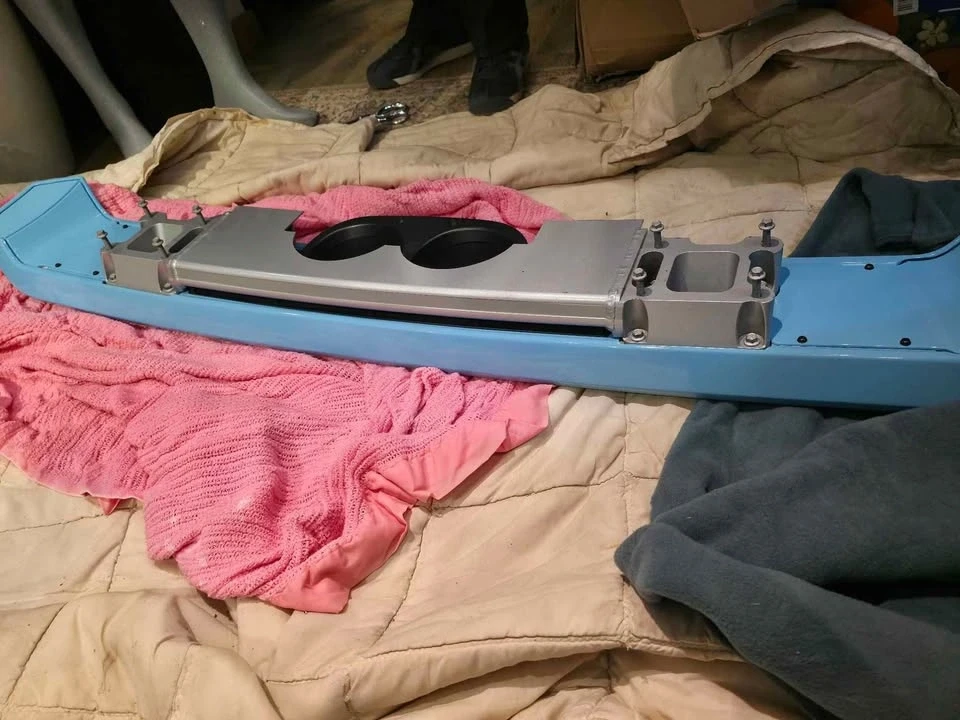 2005 Parts & Memorabilia Bodywork - Image 2 of 4