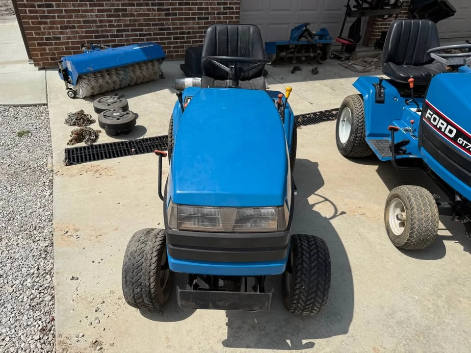 Ford Tractor - Image 3 of 10