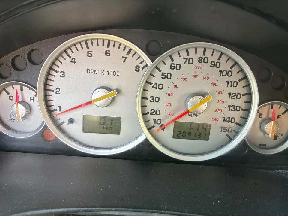 2001 Ford Aerostar - Image 2 of 8