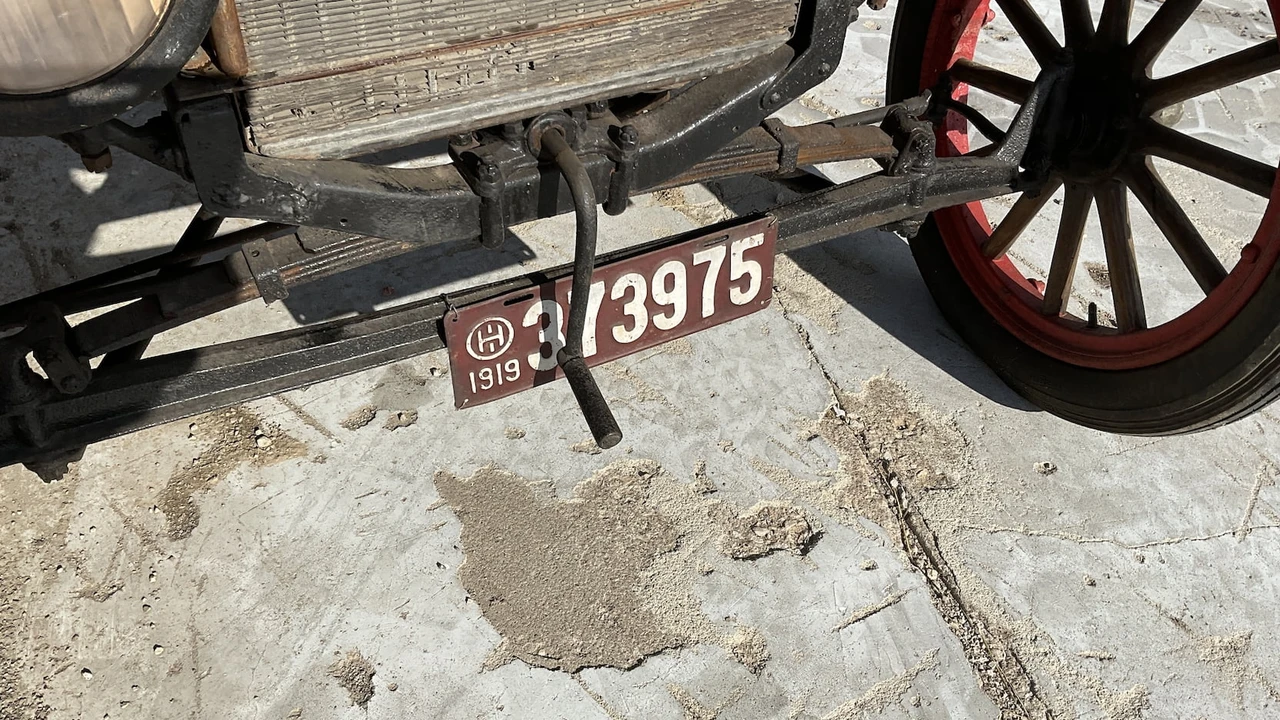 Ford Model T Pickup & Model TT - Image 5 of 10