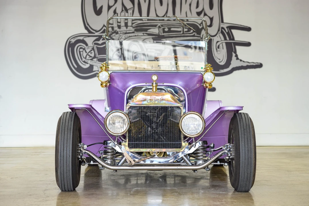 Ford Model T - Image 14 of 31