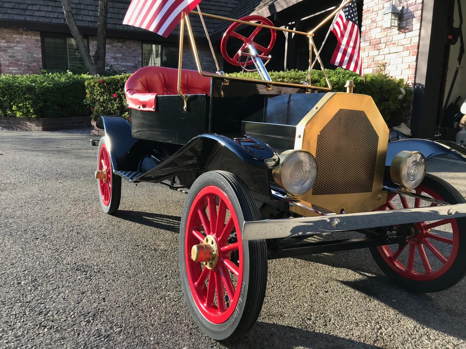 Ford Model T - Image 4 of 31