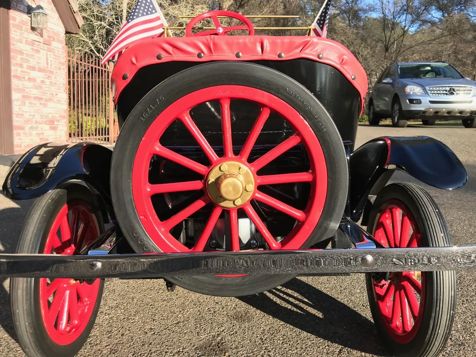 Ford Model T - Image 12 of 31