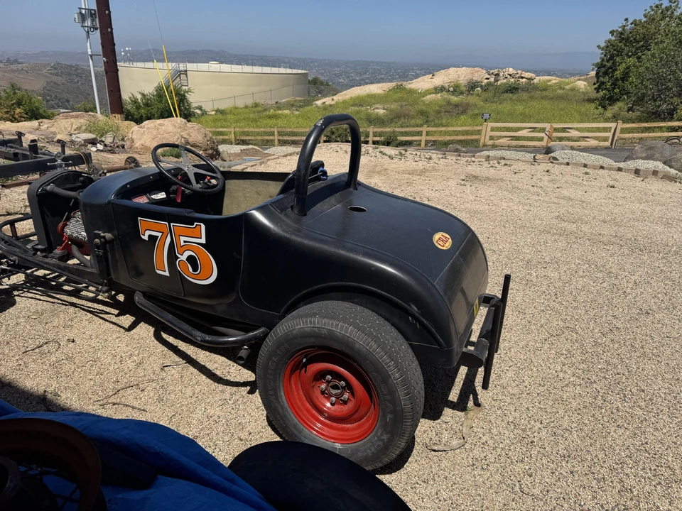 Ford Model T Pickup & Model TT - Image 9 of 31
