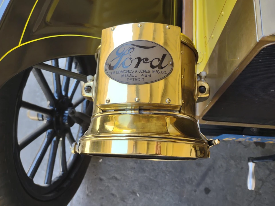 Ford Model T - Image 21 of 31
